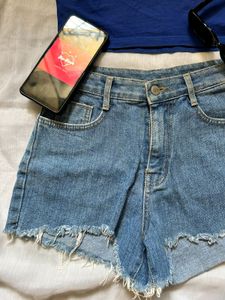 Cute denim shorts!!!!!!!