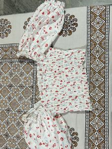 Beautiful strechable crop top✨