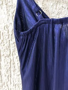 Sleevless Dress