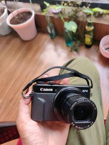 Canon G7x Mark ii vlogging camera