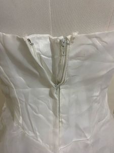 Elegant wedding dress