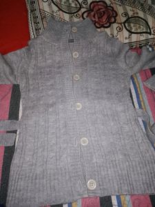 Grey Coloured Extra Long Sleeves Sweater
