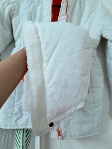 Winter Wear Jacket With Detachable Hood