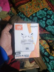 JBL Airdrops  Earbuds
