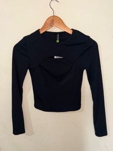 XS Cutout Long Sleeve Top