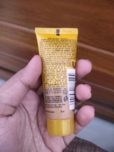 Lakme Sun Expert Tinted Suscreen