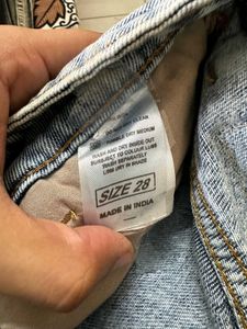 Stylish Blue Denim Jeans 28 waist