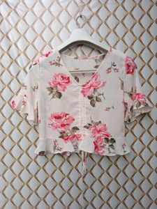 New With Tag Korean Floral Crop Top