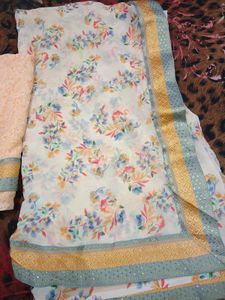 Floral Print Saree with Blouse
