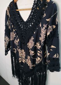 BLACK KNIT &amp; TASSELS  STYLISH TOP