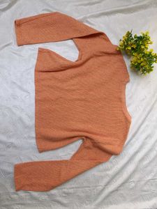 Zara Cropped Pullover 🧡