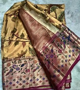 Cream With Meroon Banaras Silk Saree🥰