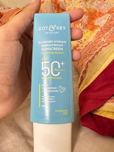 Dot &amp; Key Blueberry Sunscreen SPF 50
