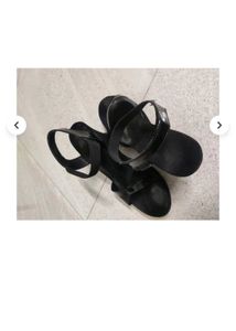 Black Platform