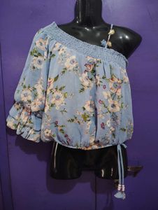Floral One-Shoulder Top