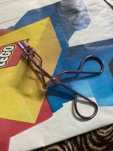 Eyelash Curler