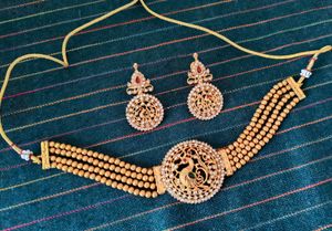 Peacock Design Choker Set