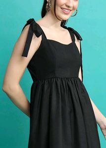 Cute Black Tie Strap Dress