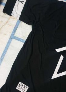 Black T shirt