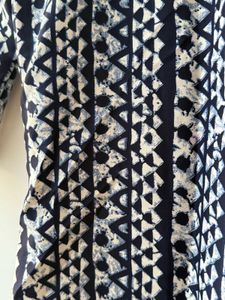Chic Navy Tribal Geometric Print Top