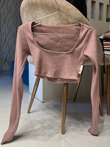 Deep neck crop top