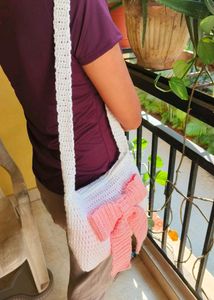 White Bow SlingBag