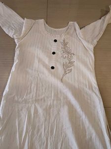 Elegant White Striped Kurta