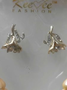 Kee-Vee Pearl Necklace &amp; Earring Set