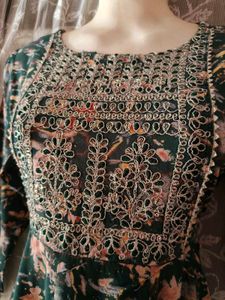 Beautiful Forest Green Anarkali Kurti 😍🫠