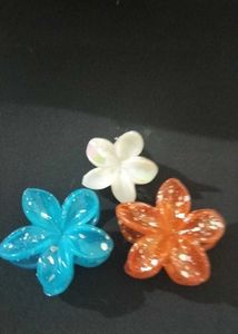 Set Of 3 Flower Claw Clips