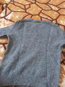 Best Quality Gray Sweater.