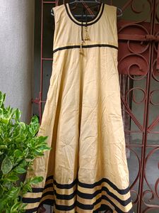 Embroidred Flared Anarkali Churidar Dupata Set🖤💛
