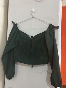 Chic Green Tie-Front Crop Top