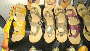 Stylish Buckled Thong Sandals