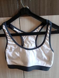 Sports Bra,Single Layered, Non Padded,  Regular Fit, 34 B,C, 36 A,B,C. Unused, Completely New.