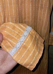 Yellow White Jurti
