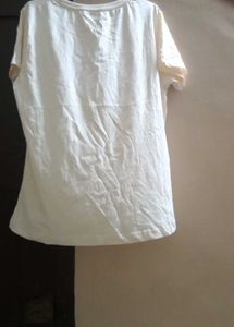 Cute 'Be Kind' Graphic Tee