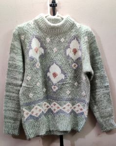 women's premium vintage old knitted sweater