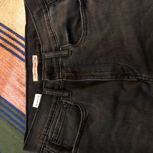 Levi’s High Rise Straight Jeans