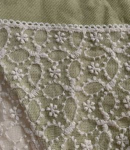 Pinterest Lace Trimmed Headscarf