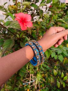 Blue Floral Bangle Set