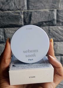 Etude Sebum Soak Pact Korean Compact Powder