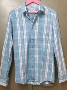VOI Jeans Blue Checked Casual Shirt – Size M
