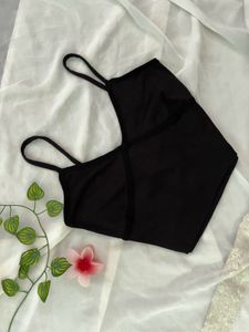 🌸 Black Crop Top 🌸