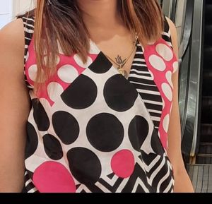Gorgeous Dot Top