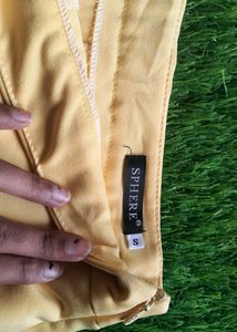 Mini Skirt 💛