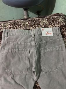 28 Size Baggy Jeans