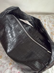 H&amp;M Handbag