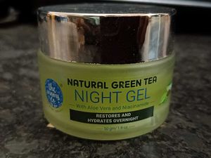 The Moms Co Green Tea Night Gel