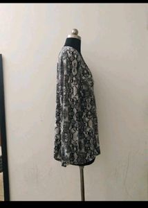 Animal Print V-Neck plus size Top